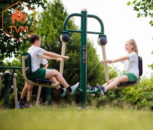 outdoor fitness equipment